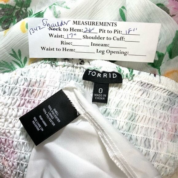 Torrid floral blousy tank size L - Picture 6 of 7